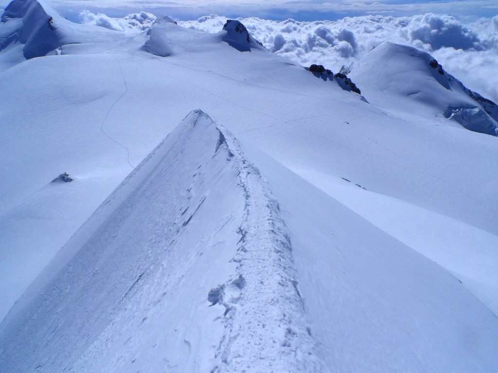 Ultima aleta de nieve antes de bajar al glaciar. Foto:Rodro.